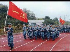 郴州市科龍職校軍訓(xùn)會(huì)操表演圓滿結(jié)束，少年未來(lái)可期